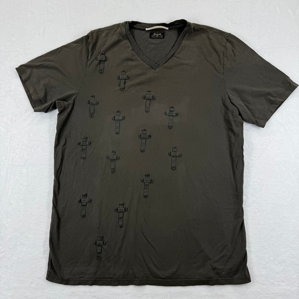 RARE‎ Italian Styled Men Large V Neck T Shirt Cross Applique Olive Green Cotton